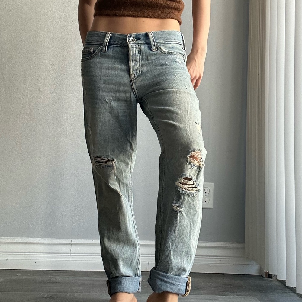 NWOT Vintage A&F Distressed Low Rise Boyfriend Straight Leg Jeans in Light Wash